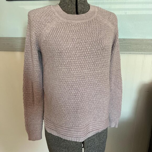 Old Navy Tops - Old Navy Light Pink Sweater - Size Small